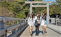 ほめちぎる教習所 伊勢イメージ