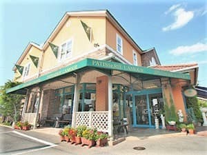 宿泊施設の周りにはお店がいっぱい　イメージ