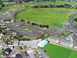 広々とした普通車専用コースでノビノビ　イメージ