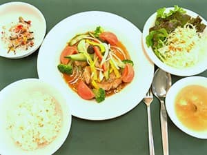 専属シェフの美味しい料理をどうぞ イメージ