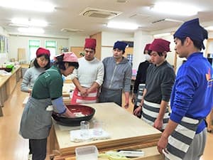 大分一のそばの産地でそば打ち体験も！ イメージ